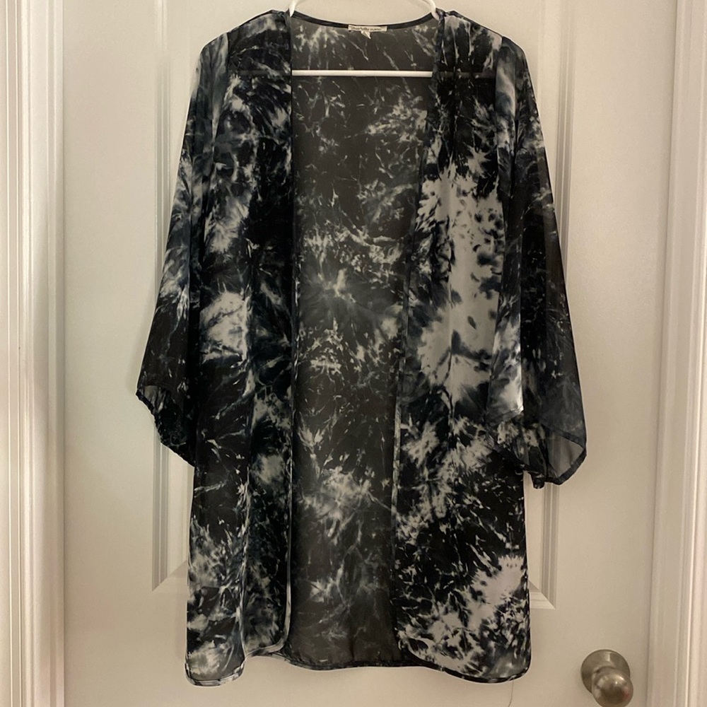 Sheer three-quarter length polyester cover-up
